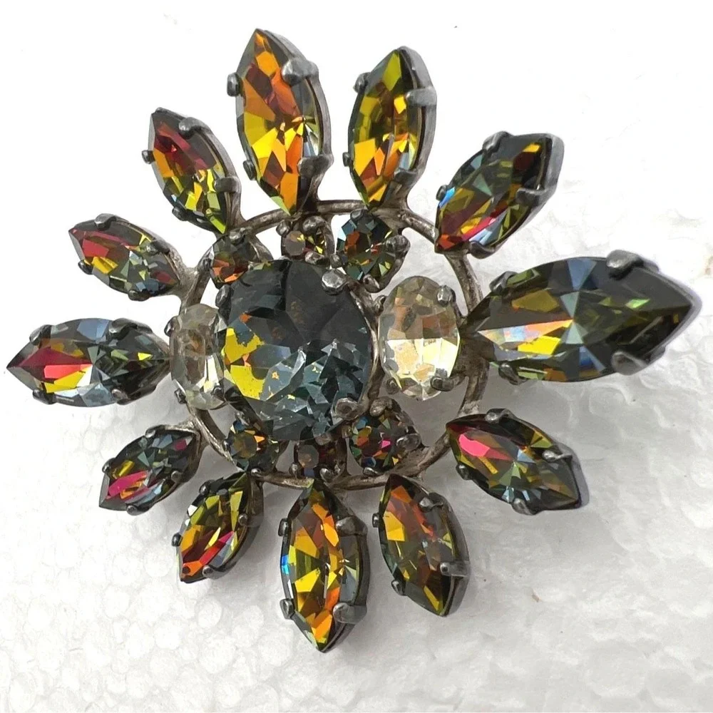Vintage  Watermelon Rhinestone Brooch Pin Faceted Sunburst Silver‎ Tone